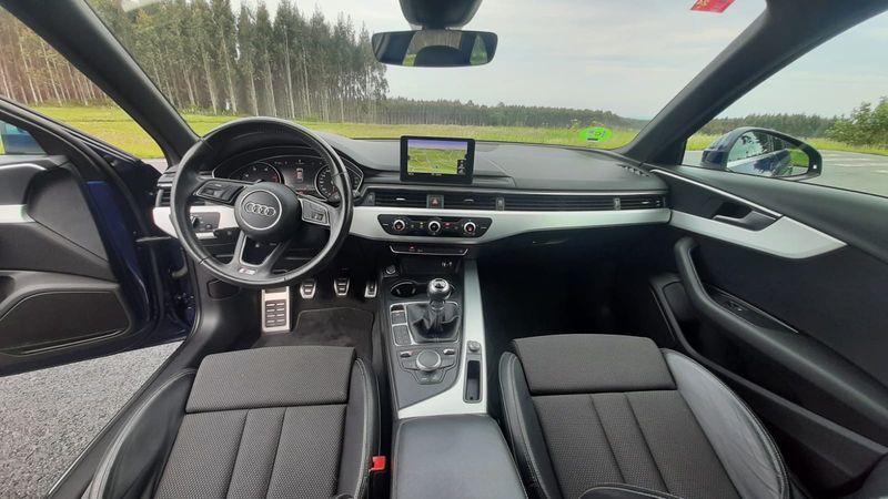 Audi A4 2.0 TDI 150 CV SLine - Imagen 14