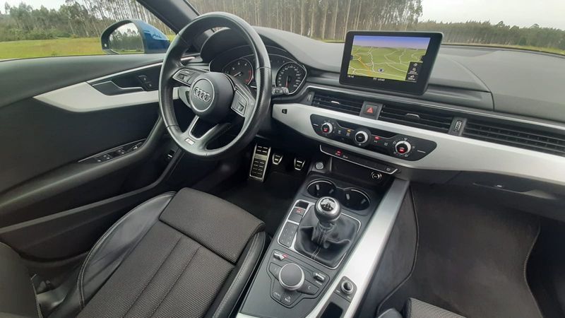 Audi A4 2.0 TDI 150 CV SLine - Imagen 13