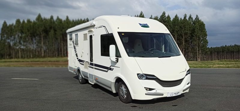 MC LOUIS NEVIS 875