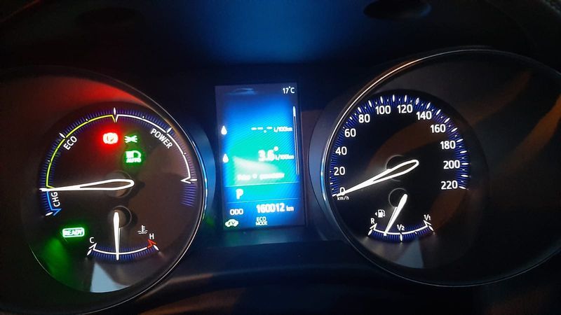 TOYOTA C-HR HYBRID 1.8 - Imagen 11