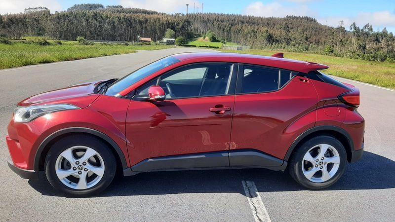 TOYOTA C-HR HYBRID 1.8 - Imagen 6