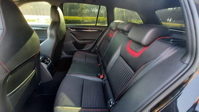 Skoda Octavia RS Combi - Imagen 14