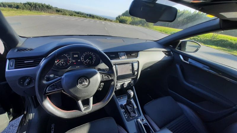 Skoda Octavia RS Combi - Imagen 6