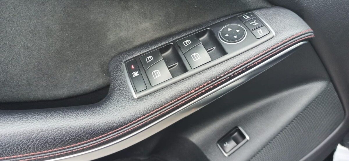Mercedes Benz CLA 220d AMG Shooting Brake - Imagen 12