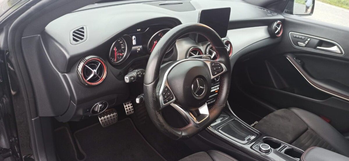 Mercedes Benz CLA 220d AMG Shooting Brake - Imagen 10
