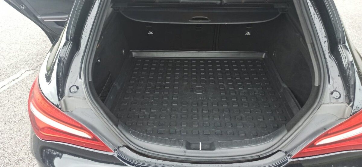 Mercedes Benz CLA 220d AMG Shooting Brake - Imagen 17