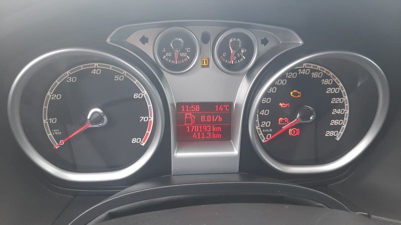 Ford Focus RS - Imagen 12