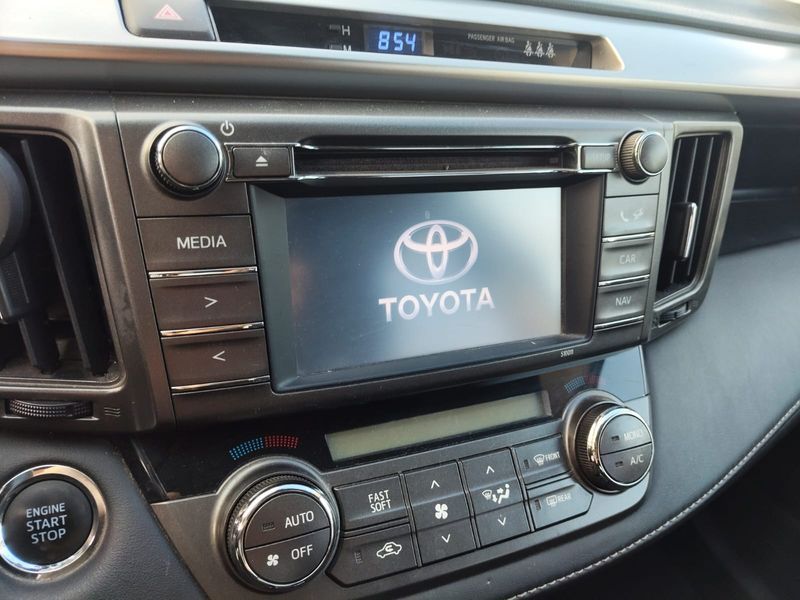 TOYOTA RAV4 2.2D - Imagen 6