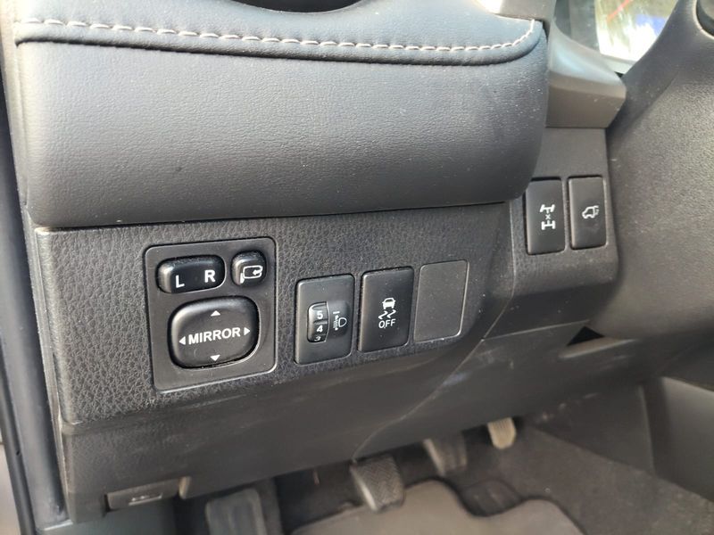 TOYOTA RAV4 2.2D - Imagen 8