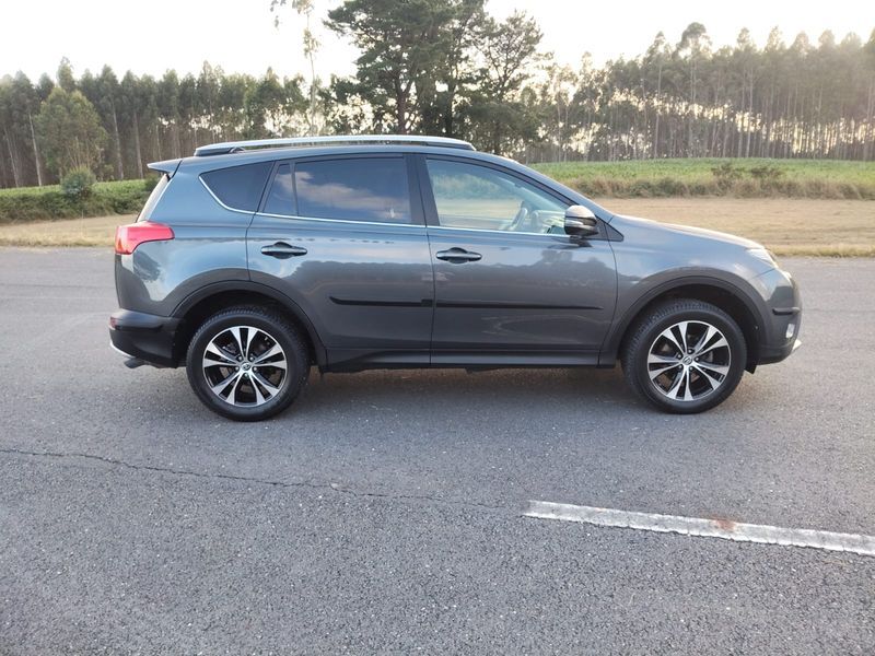 TOYOTA RAV4 2.2D - Imagen 2