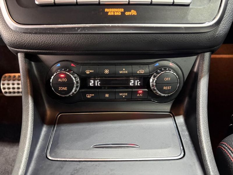 MERCEDES BENZ CLA 220d Shooting Brake - Imagen 19