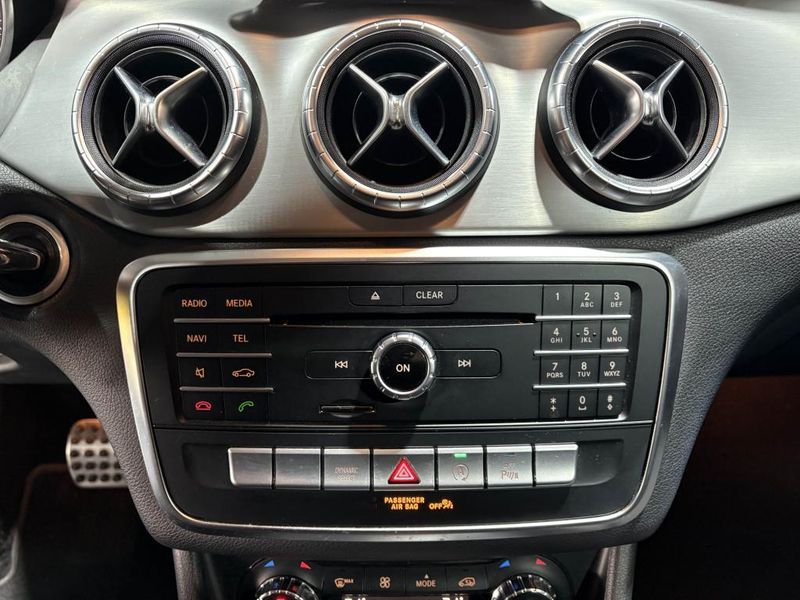 MERCEDES BENZ CLA 220d Shooting Brake - Imagen 20