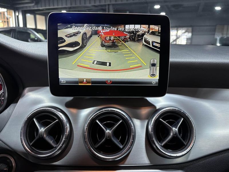 MERCEDES BENZ CLA 220d Shooting Brake - Imagen 18