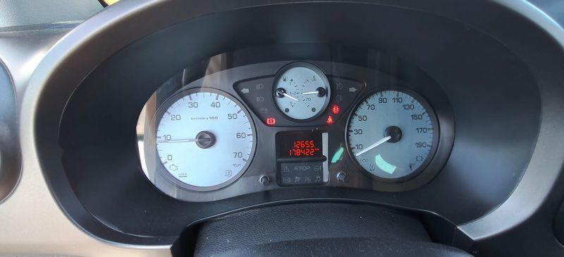 CITROËN BERLINGO 1.6 HDI 100cv - Imagen 8